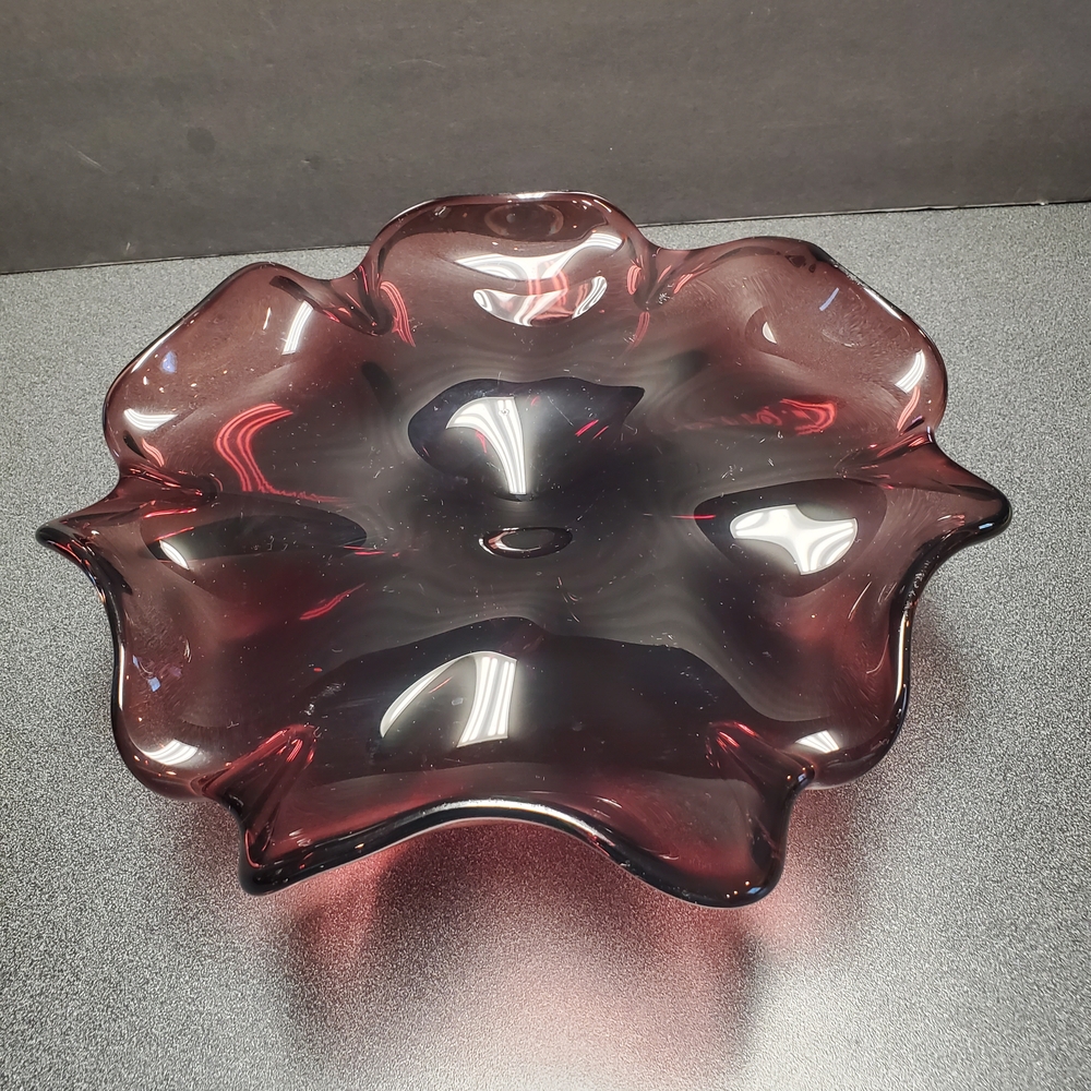 Elegant Glass Art Bowl in Deep Red